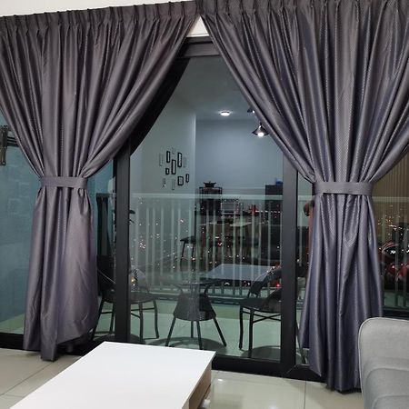Ferienwohnung Le Pavillion Puchong By Widebed Upto 6Pax Kuala Lumpur Exterior foto