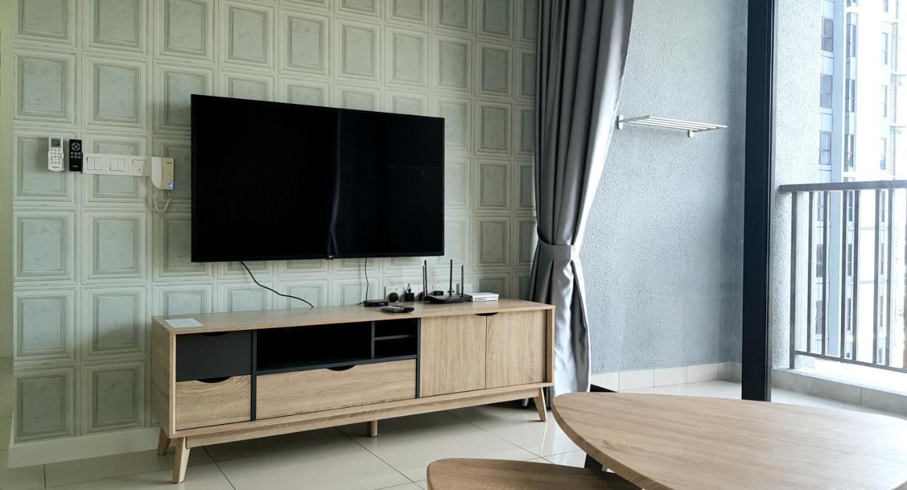 Ferienwohnung Le Pavillion Puchong By Widebed Upto 6Pax Kuala Lumpur Exterior foto