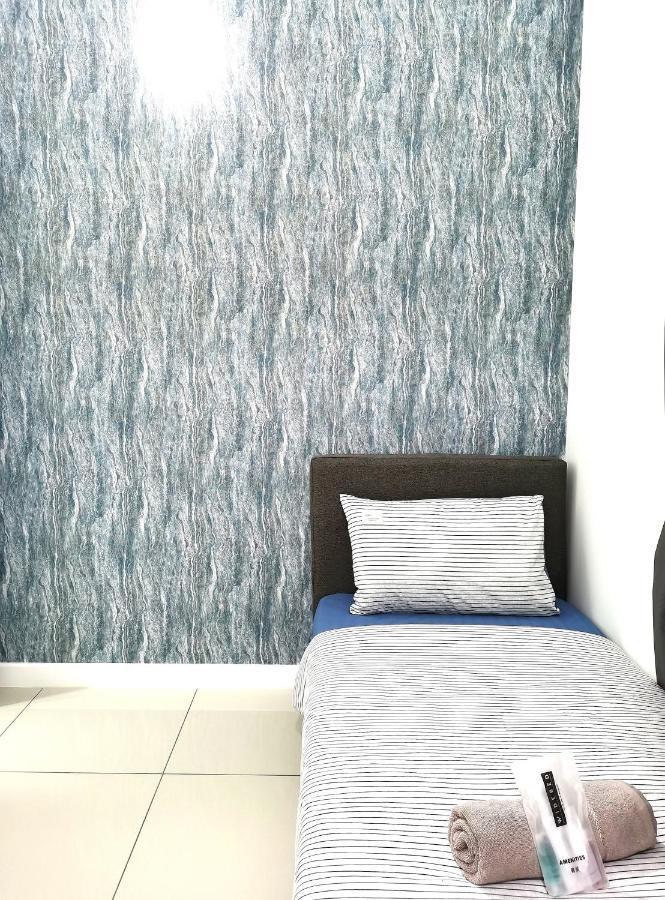 Ferienwohnung Le Pavillion Puchong By Widebed Upto 6Pax Kuala Lumpur Exterior foto