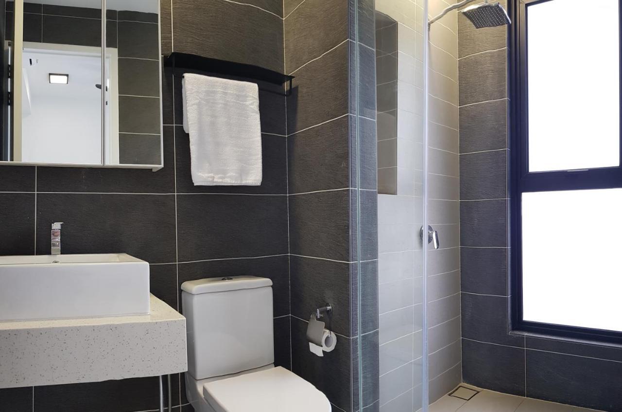 Ferienwohnung Le Pavillion Puchong By Widebed Upto 6Pax Kuala Lumpur Exterior foto