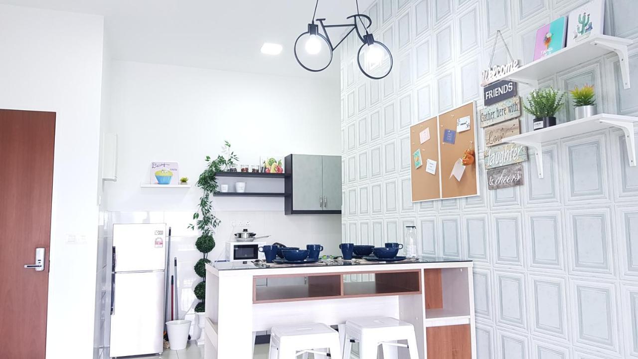 Ferienwohnung Le Pavillion Puchong By Widebed Upto 6Pax Kuala Lumpur Exterior foto